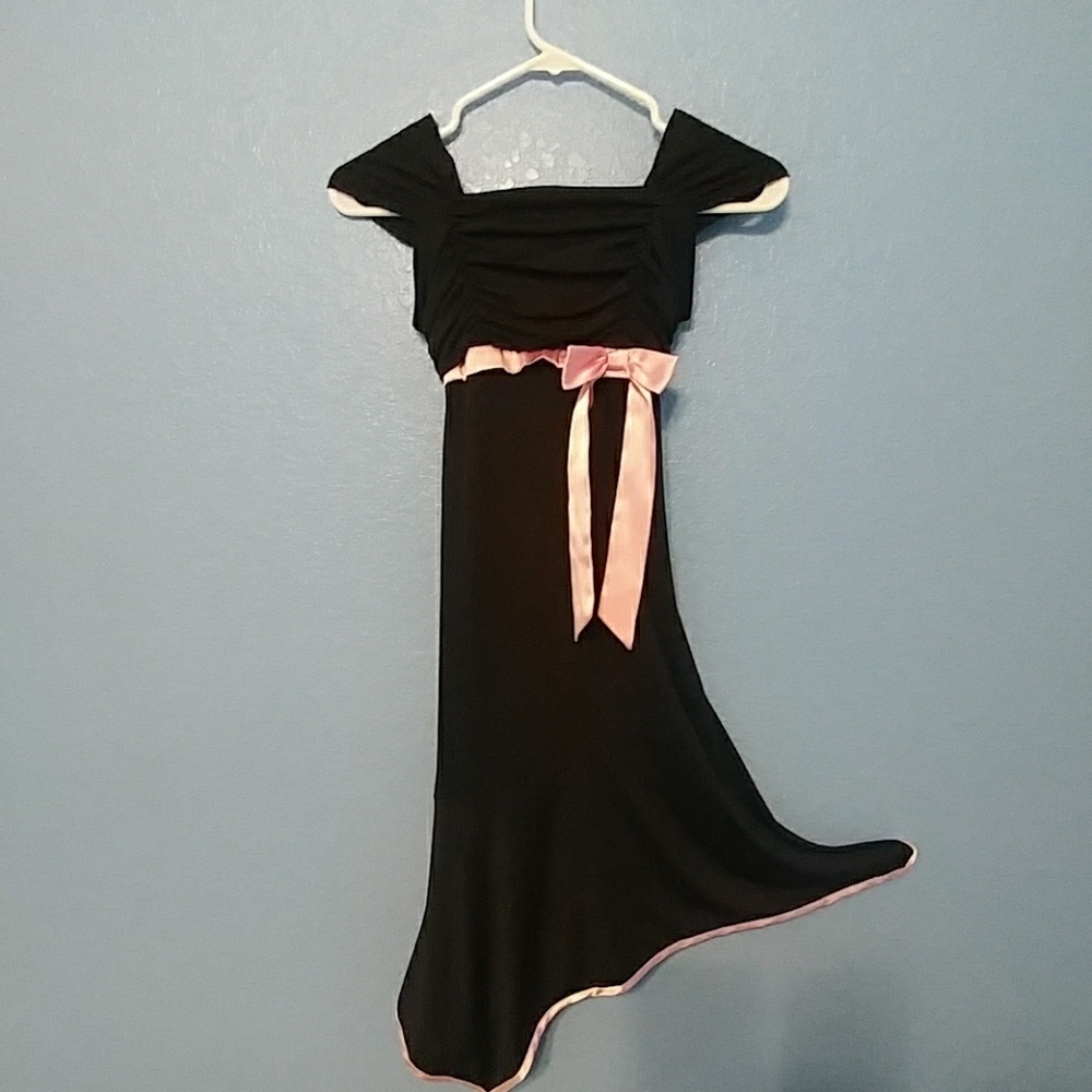 Girl's dress